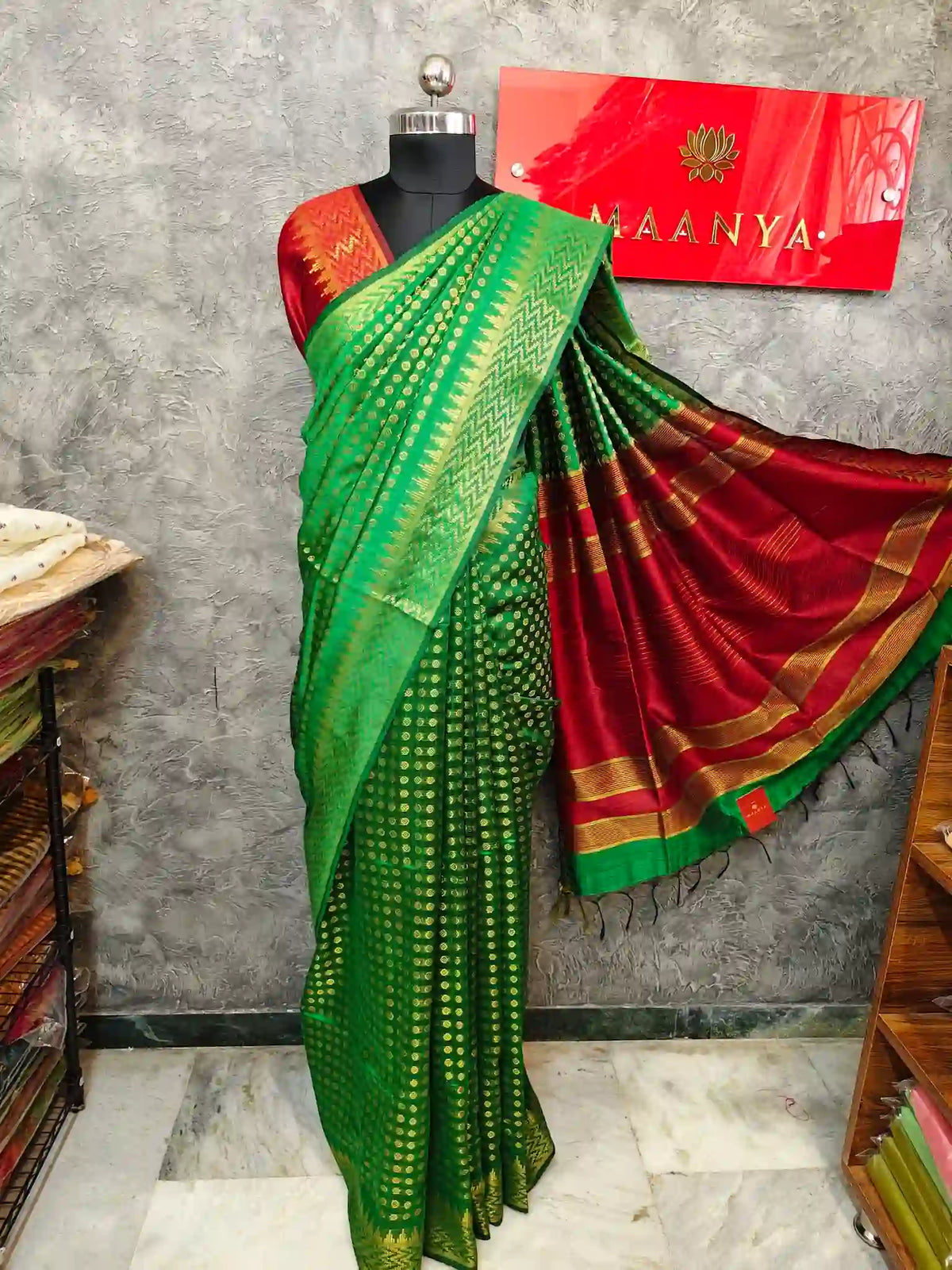 10SSF76 Semi Raw Silk Saree